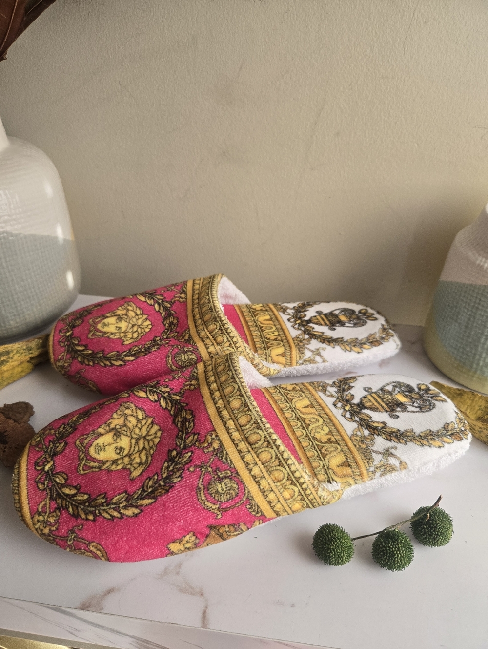 NWT Versace Medusa Baroque Print Pink Cotton Slippers Size XL - Picture 2 of 11